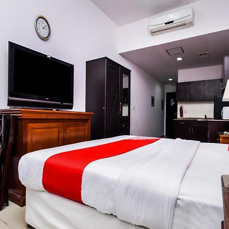 Oyo 138 Empire Hotel Apartments Dubaj Kültér fotó