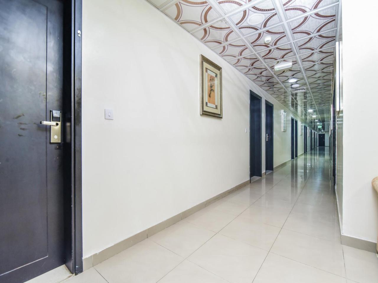 Oyo 138 Empire Hotel Apartments Dubaj Kültér fotó